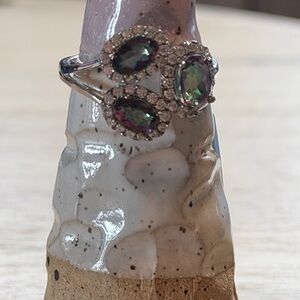 Elegant Silver and Green/Blue Swarovski Crystal Stone Ring